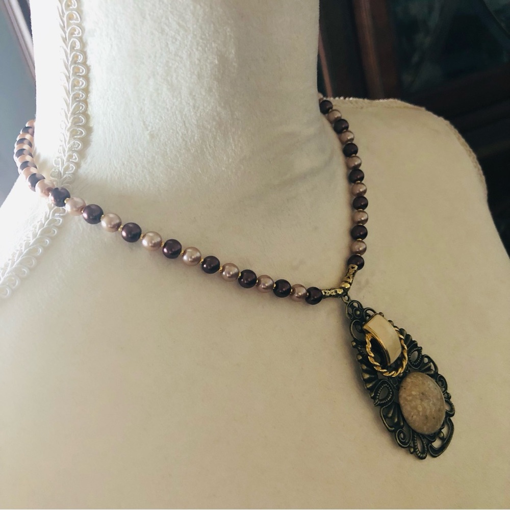 Handcrafted repurpose filigree pendant Czech Pearl necklace - Picture 4 of 11
